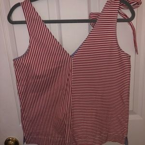 Striped tank with bow on the shoulder